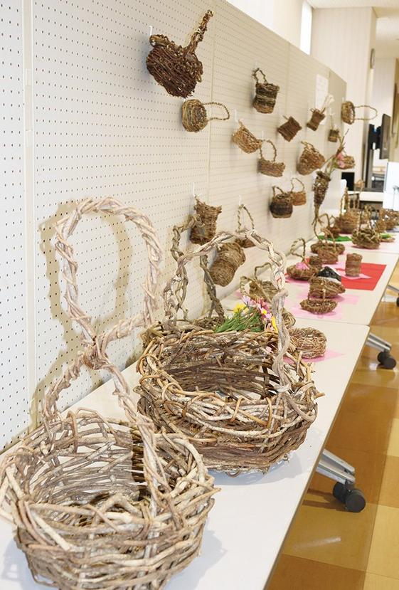 かずらの編みかご展